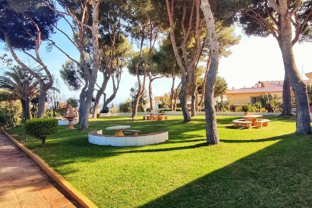 Ferienwohnung Apartamento Con Vistas Al Mar En Puerto Marina Torremolinos Exterior foto