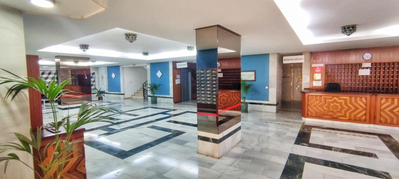 Ferienwohnung Apartamento Con Vistas Al Mar En Puerto Marina Torremolinos Exterior foto